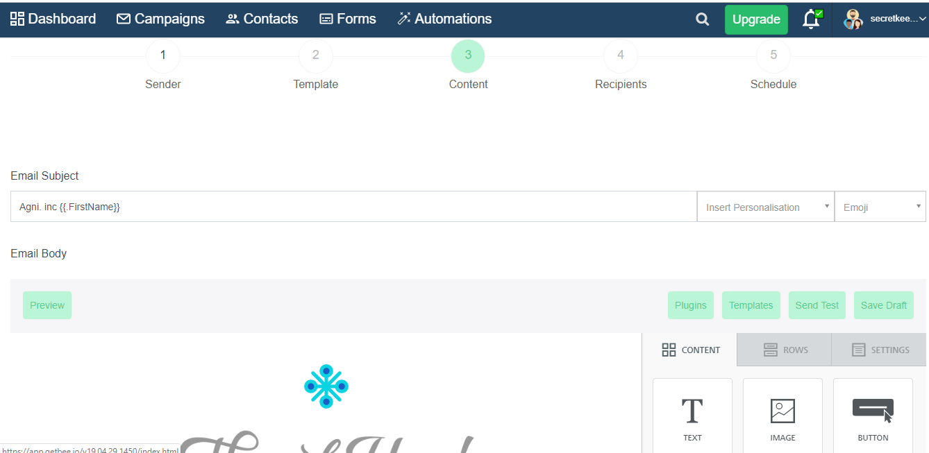 A dashboard displays a form with fields for sender, template, content, recipients, and schedule, along with previews and settings options.